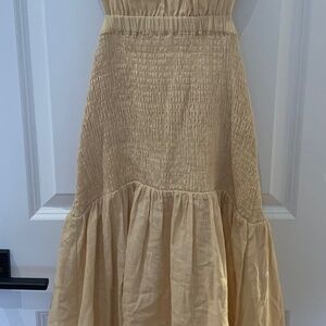 Beige dress never worn size small